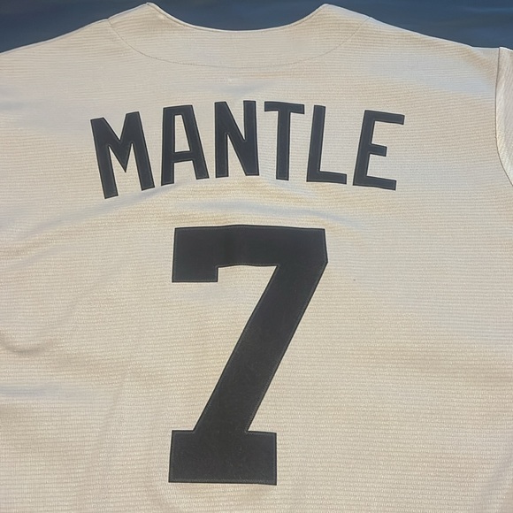 ⚾️ NWT Nike Cooperstown Yankees Mickey Mantle jersey size Medium - Picture 4 of 9